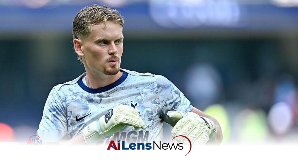 Tottenham Goalkeeper Kinsky Signs New Deal