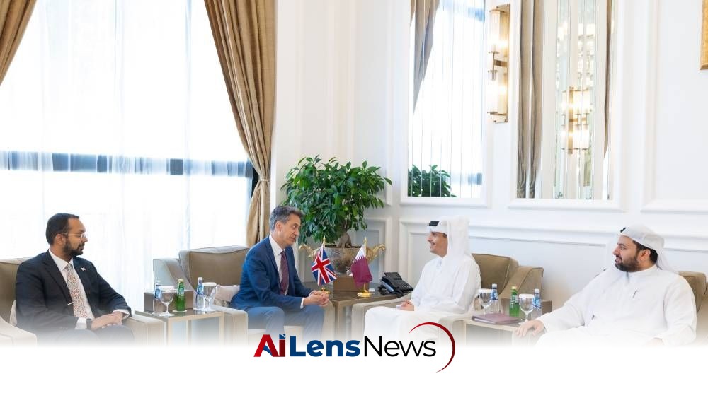 Qatar's Prime Minister Discusses Bilateral Relations with UK Foreign Secretary Ed Miliband