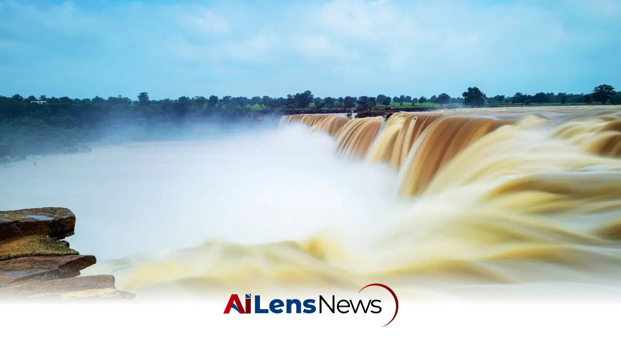 5 Things to Expect at Chitrakote Falls During the Monsoon