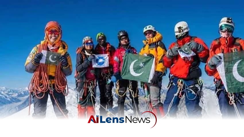Historic Summit Achieved by Eight Pakistani Women on Khosar Gang Peak