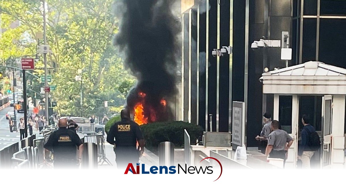 Bystanders Remain Unfazed During Fiery Attack on Federal Building in NYC