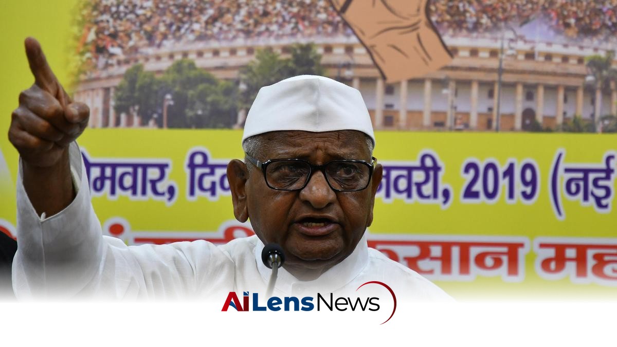 Maharashtra Government Stays RTI Rules Ahead of Anna Hazare’s Agitation