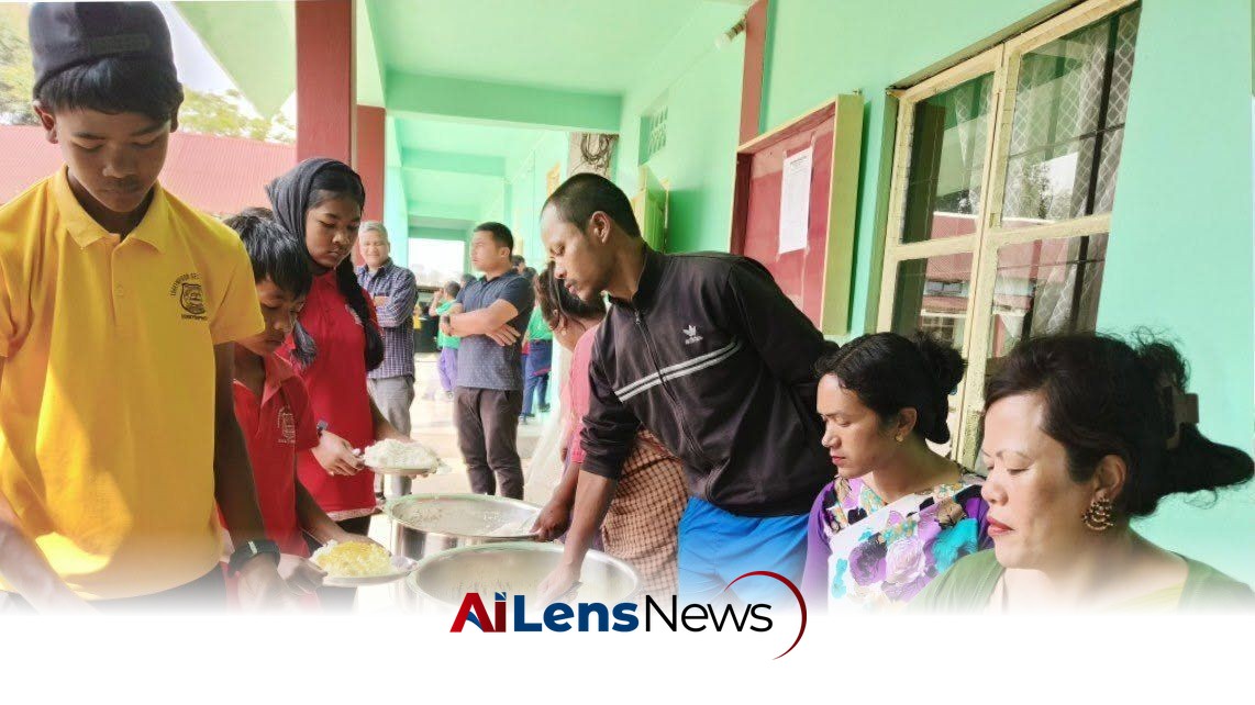 Cook-cum-helpers demand immediate payment of dues