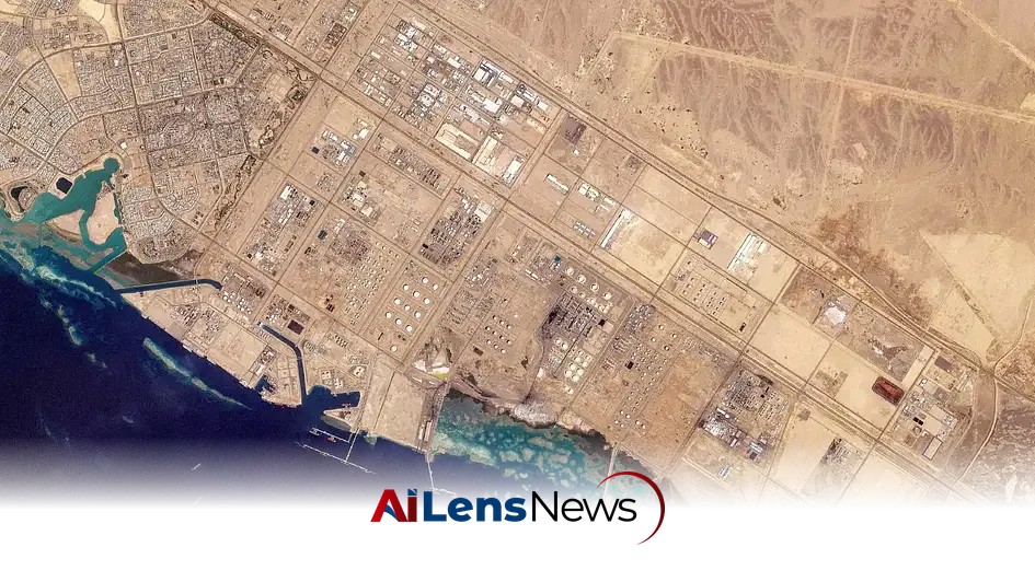 Fire Breaks Out on Vessel in Red Sea Amid Rising US-Iran Tensions