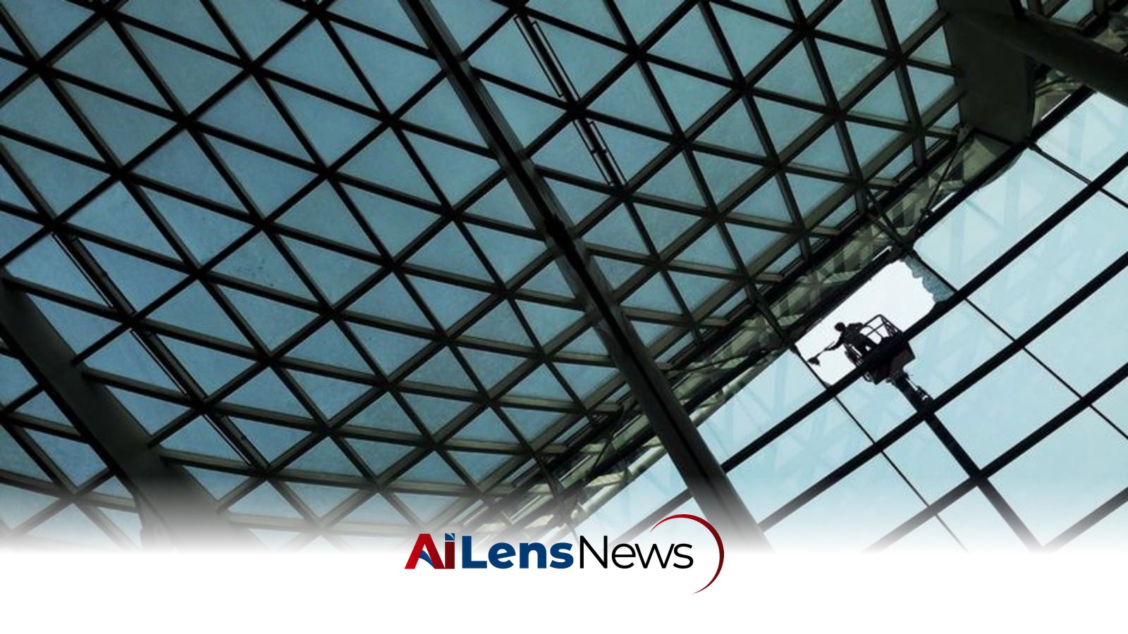 China's Service Sector Growth Slows in August Amid COVID-19 Challenges