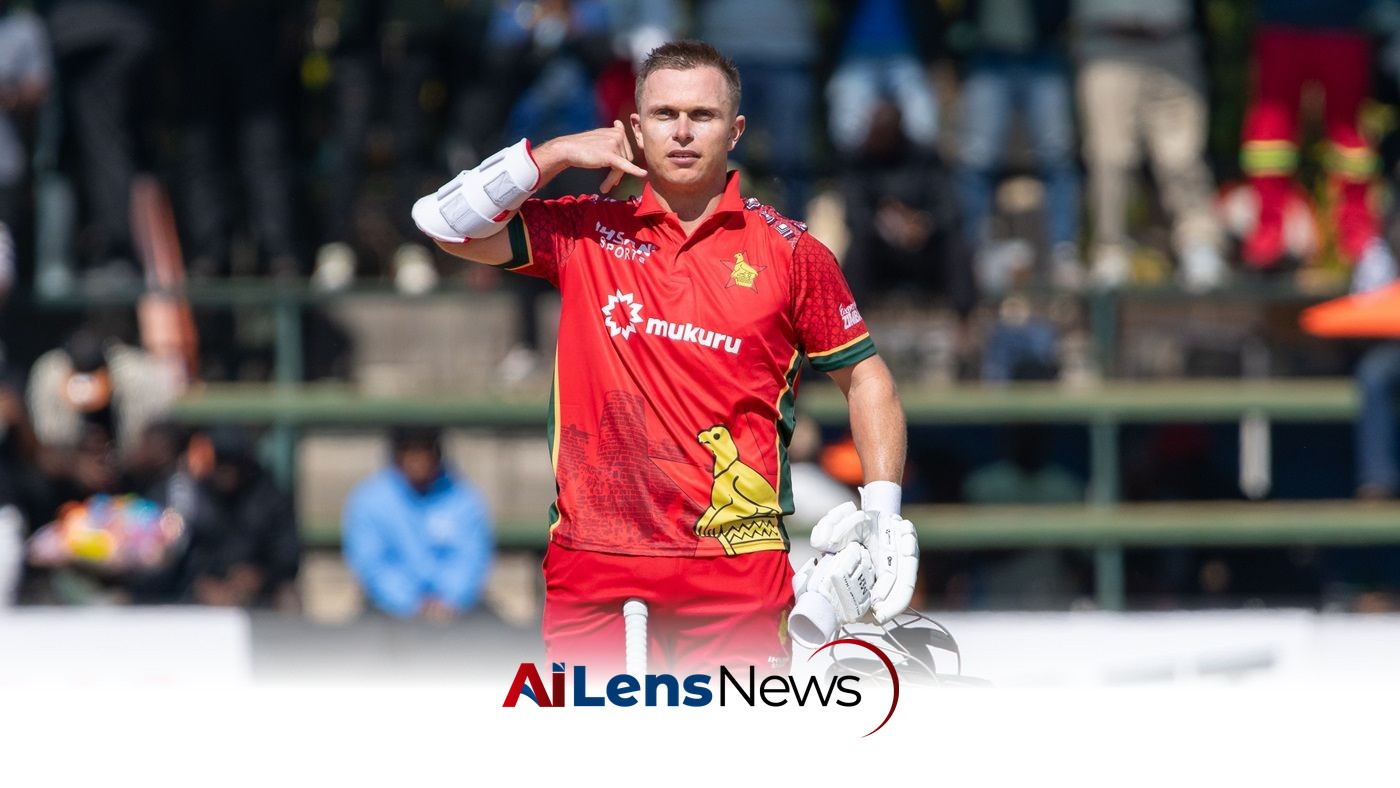 Ben Curran bats through 50 overs for 111* as Zimbabwe post 247