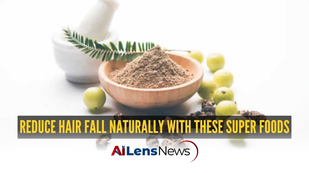 5 Superfoods That Reduce Seasonal Hair Fall Naturally