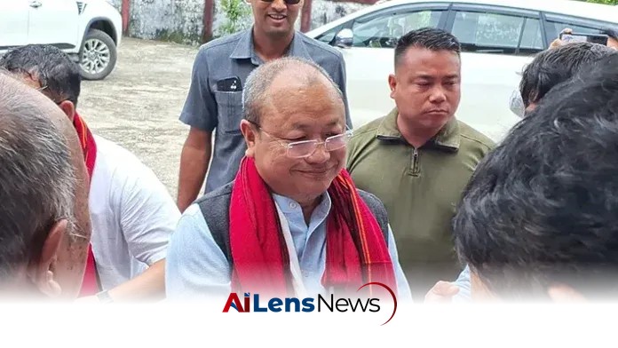 Tagak visits flood-hit East Siang, Lower Siang districts