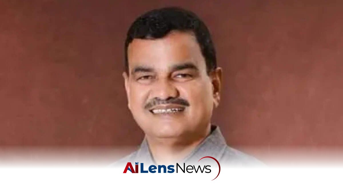 Enrol under PM Fasal Bima Yojana by July 31: Maharashtra agriculture minister to farmers