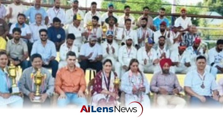 Kashmir University Hosts Successful Employees' Cricket and Table Tennis Tournaments