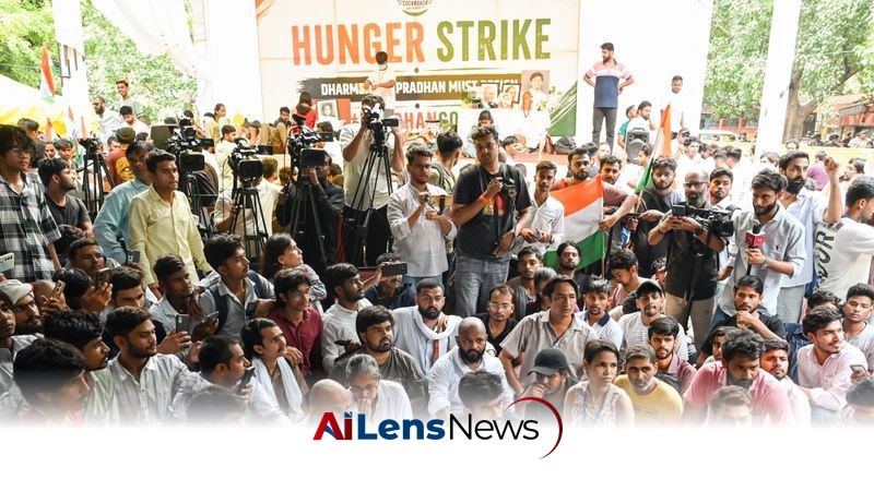 Massive Gathering at Jantar Mantar Following Sonam Wangchuk's Removal