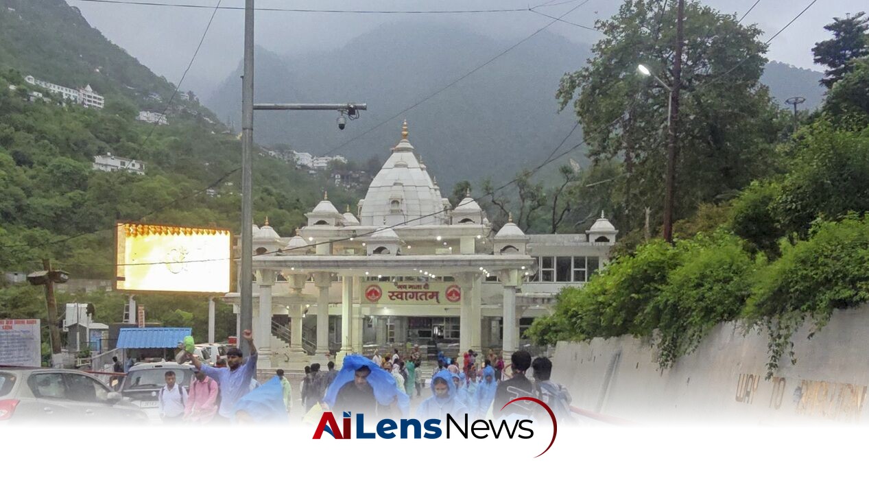 Heavy Rain Forces Suspension of Amarnath and Vaishno Devi Yatras