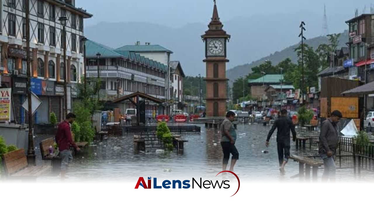 Severe Flooding Hits Srinagar's Lal Chowk, Amarnath Yatra Suspended