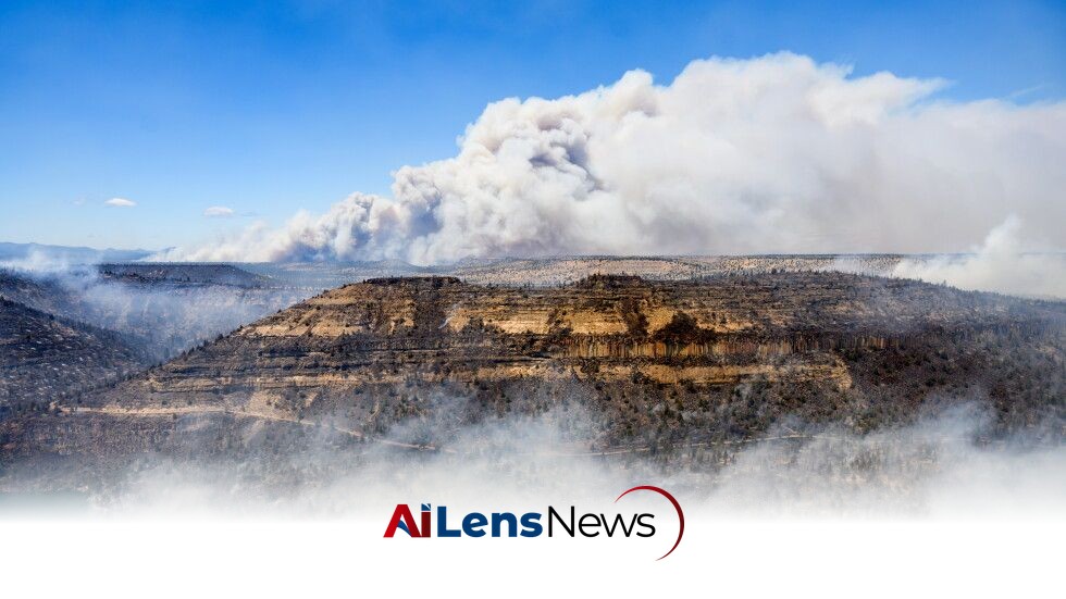 Oregon Wildfire Threatens Town as Fourth Firefighter Dies