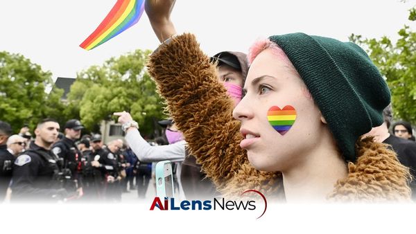 Iowa Teachers Settle Lawsuit Over Student-Run Drag Show for $150,000