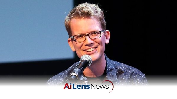 Hank Green Apologizes for Overreliance on AI in Content Creation
